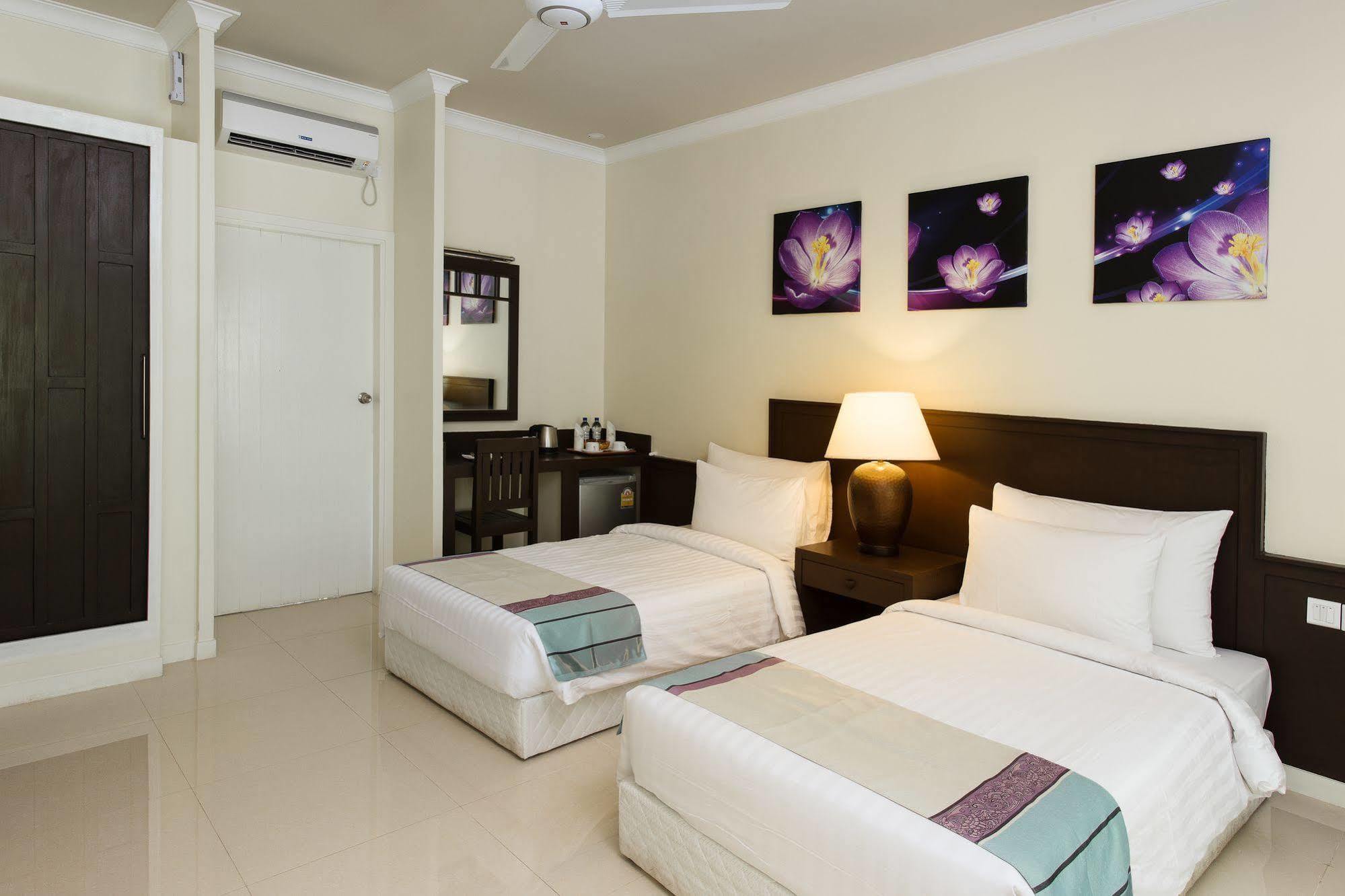Tropical Village Fehendhoo Luaran gambar
