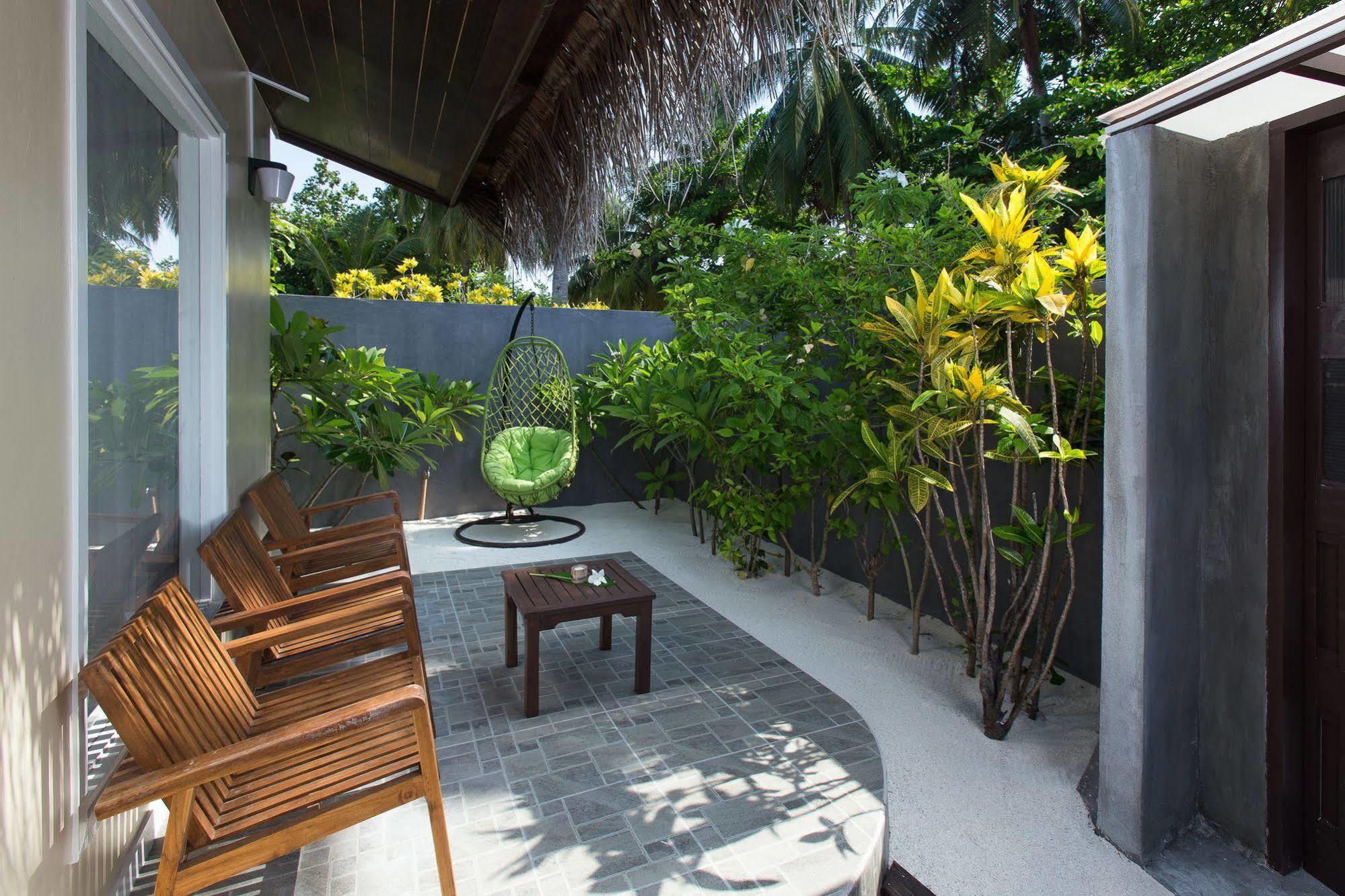 Tropical Village Fehendhoo Luaran gambar