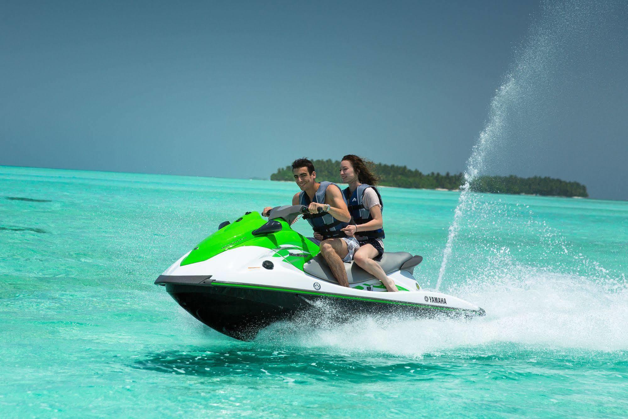 Tropical Village Fehendhoo Luaran gambar