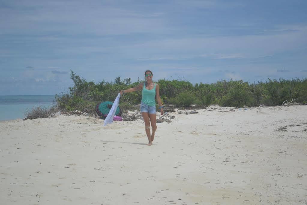 Tropical Village Fehendhoo Luaran gambar