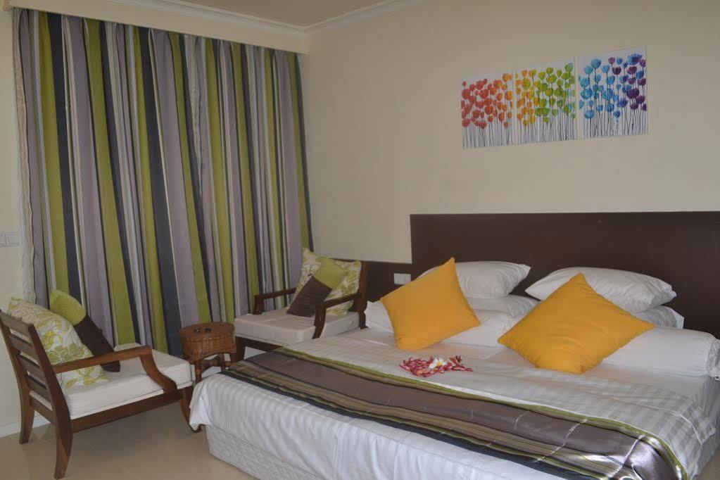 Tropical Village Fehendhoo Luaran gambar