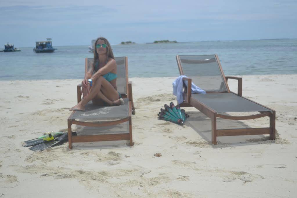 Tropical Village Fehendhoo Luaran gambar