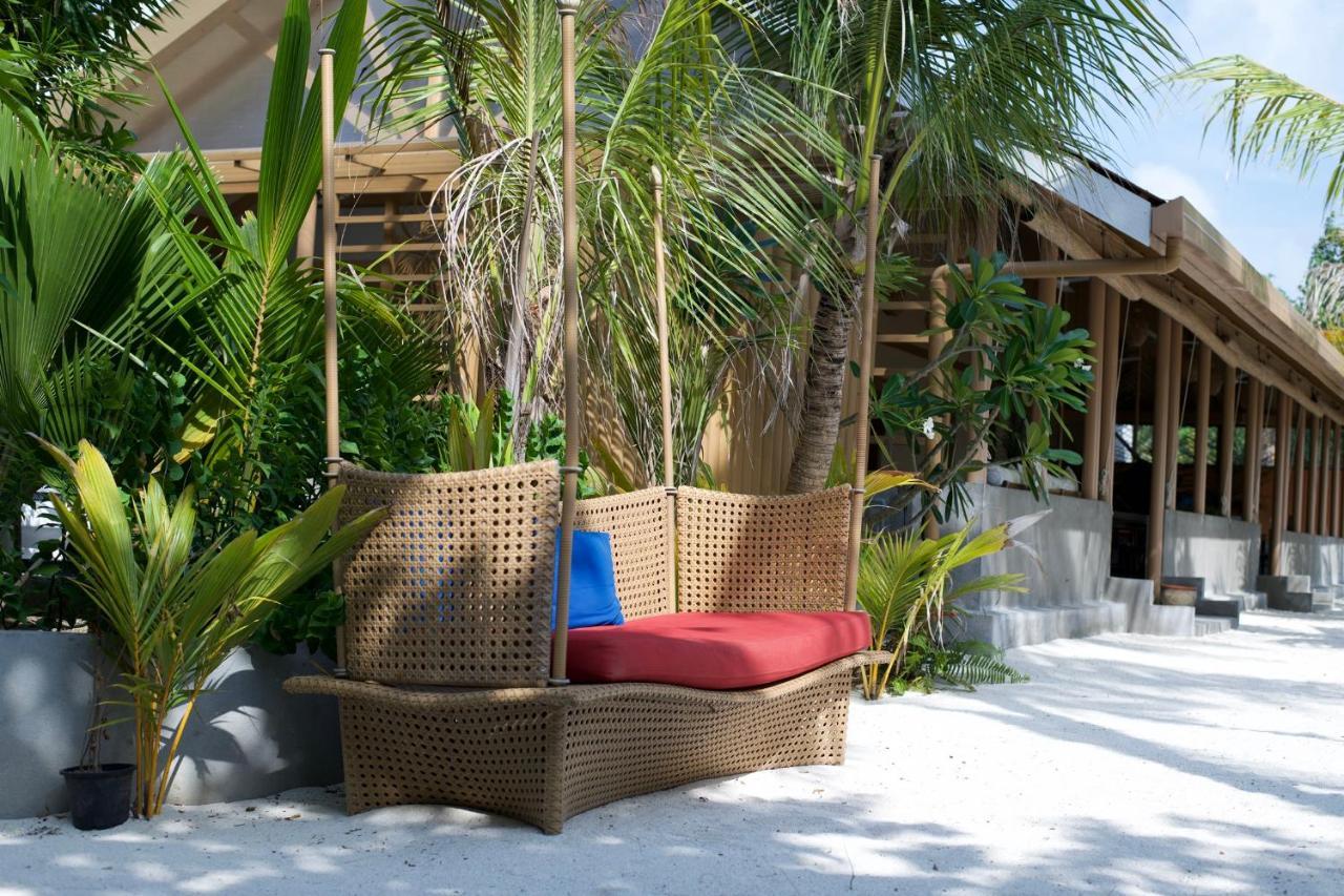 Tropical Village Fehendhoo Luaran gambar