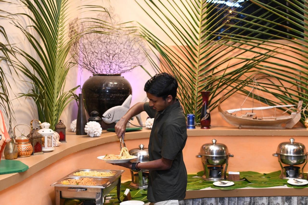 Tropical Village Fehendhoo Luaran gambar