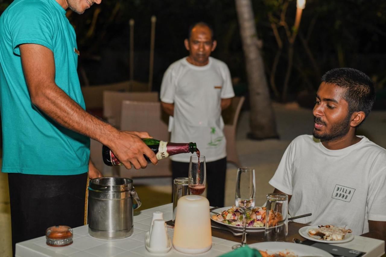 Tropical Village Fehendhoo Luaran gambar